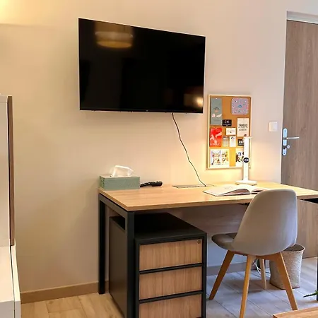 Le Cosy - Place Du 30 Octobre - 4 Personnes * Dijon