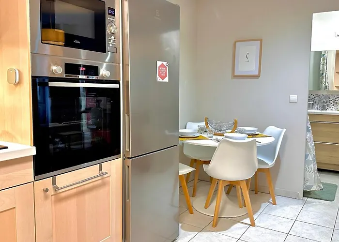 Le Cosy - Place Du 30 Octobre - 4 Personnes *